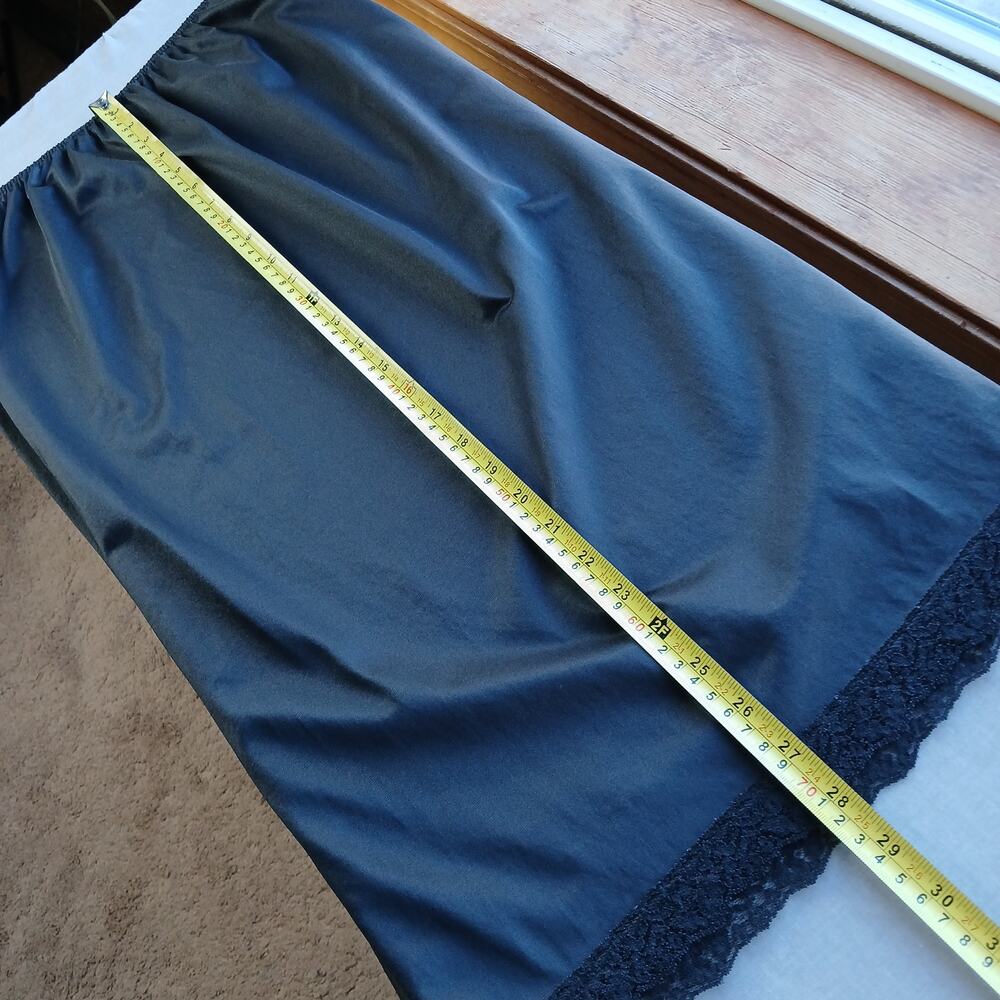 Vintage Nylon Skirt Half Slip with Lace Hem 26W / 28W ZELIG STRAUSS CO black - Picture 10 of 10